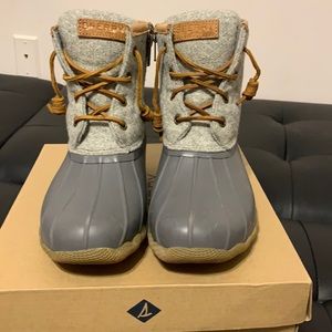 Sperry Women's Saltwater Emboss Wool Boots size 5.5